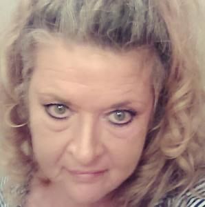 Meet your Posher, Tonya